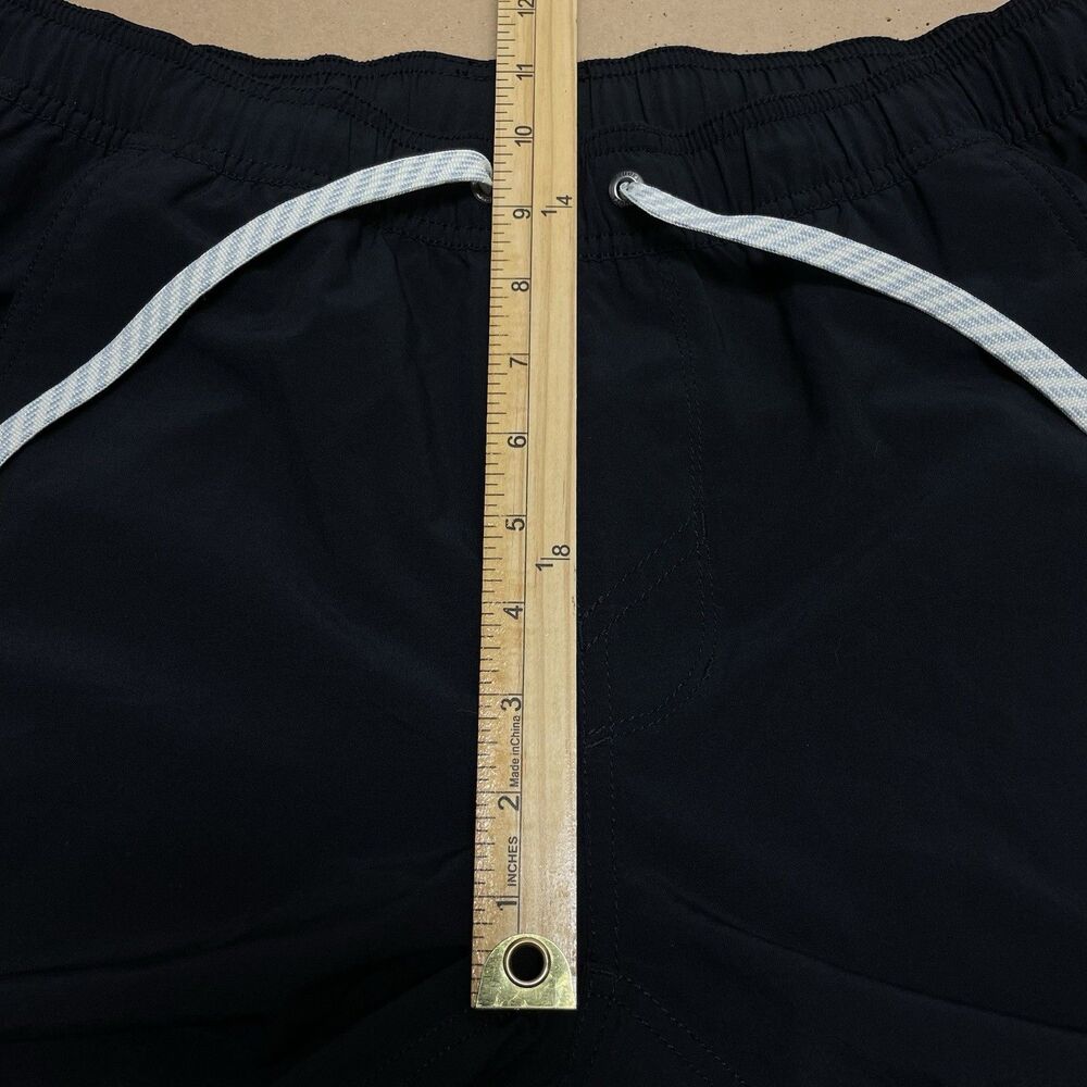 Vuori Kore UnLined 8” Inseam Shorts Men’s Size Medium Athletic Lightweight Black - Picture 6 of 11